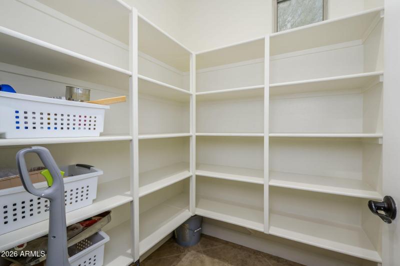 5-web-or-mls-Iris-13