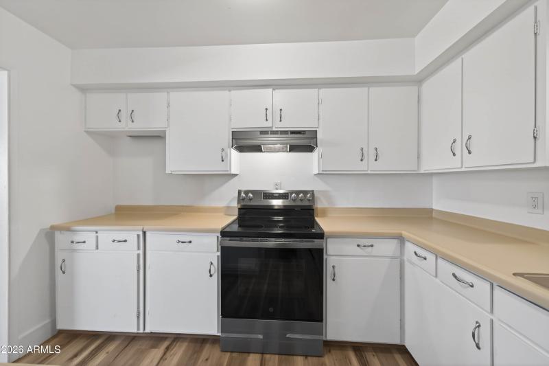 Interior - 443 N Calle Quarto-8