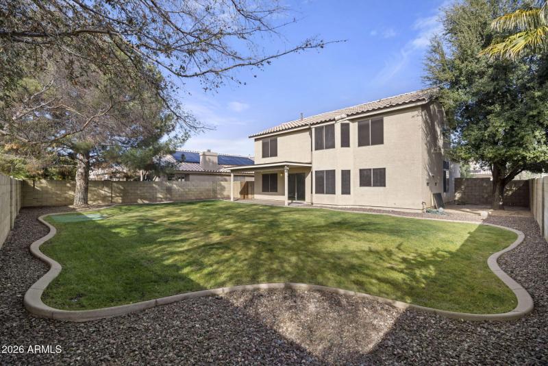 Plenty of room for pool, if desired