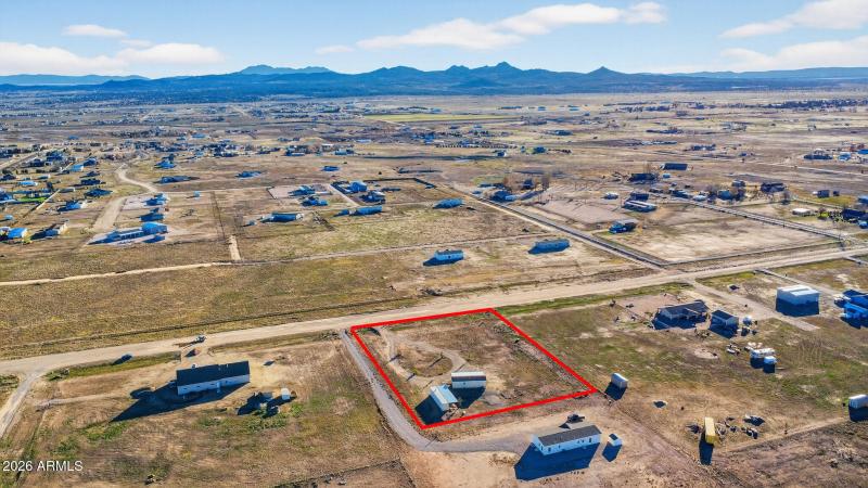 14-web-or-mls-2690-w-pilots-rest-airstri