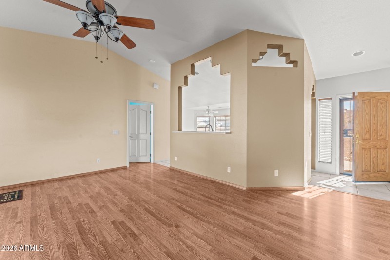 8-web-or-mls-DSC07562