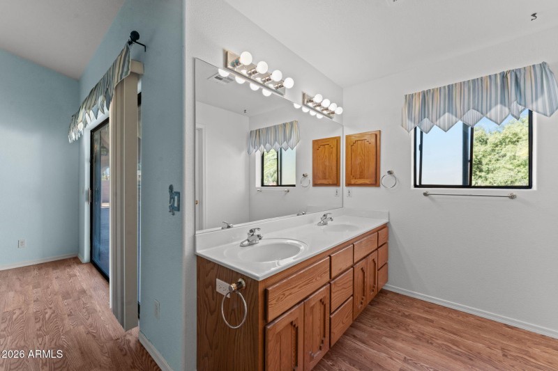 24-web-or-mls-DSC07642