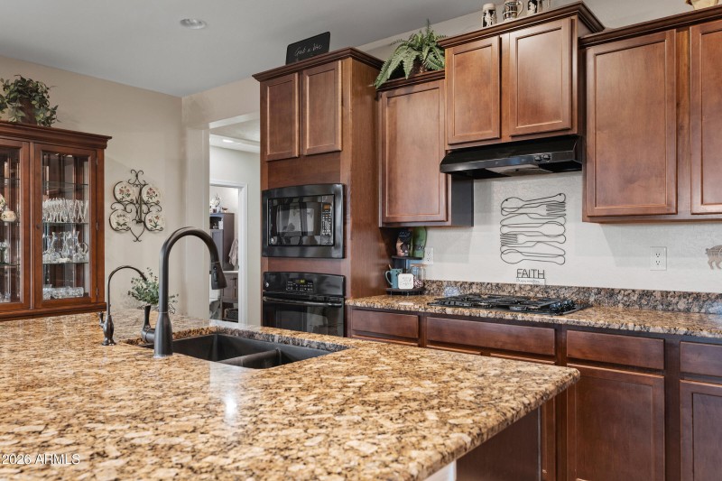 42774 W Darter Dr-12