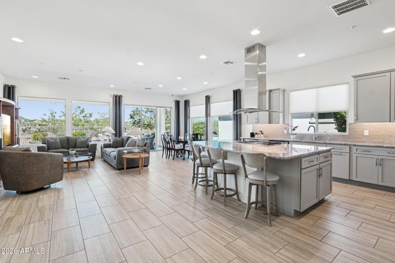 7-web-or-mls-W Montansoro Ln-S1610-007