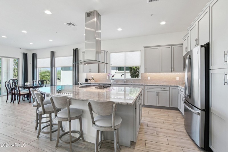 15-web-or-mls-W Montansoro Ln-S1610-011