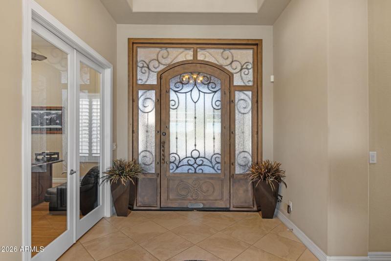 42131 N MOUNTAIN COVE Drive