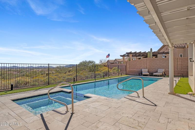 42131 N MOUNTAIN COVE Drive