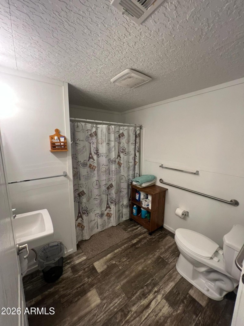 2nd Bathroom