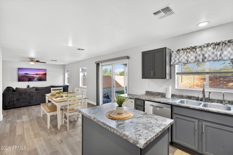 15-web-or-mls-13- E Superior Rd