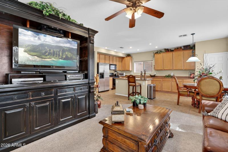 7-web-or-mls-11-E Keats Ave