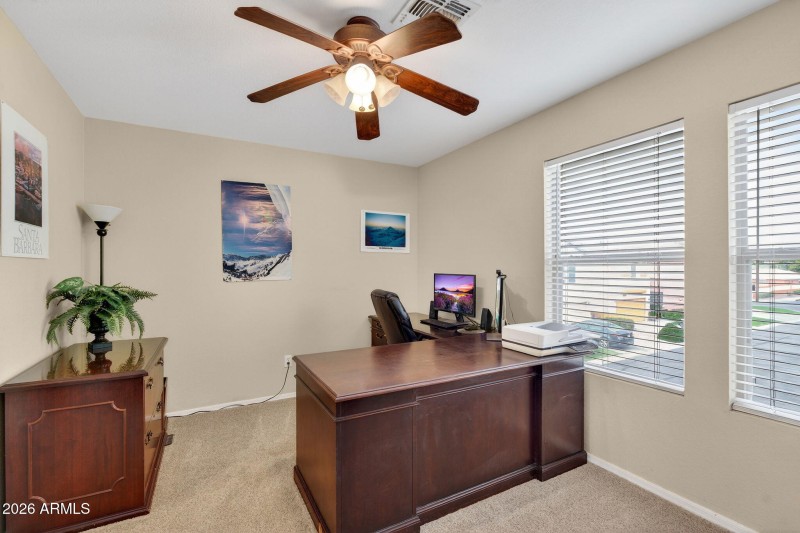 21-web-or-mls-33-E Keats Ave