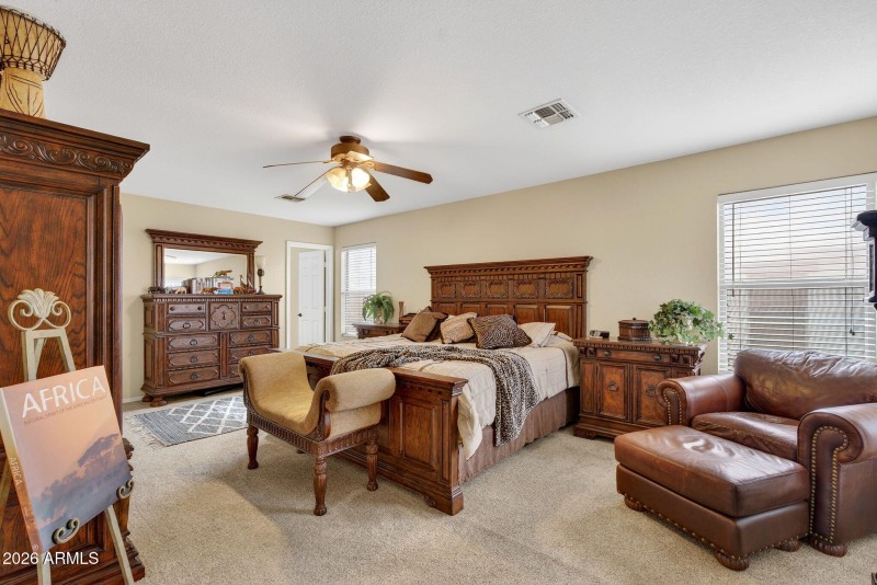 25-web-or-mls-35-E Keats Ave