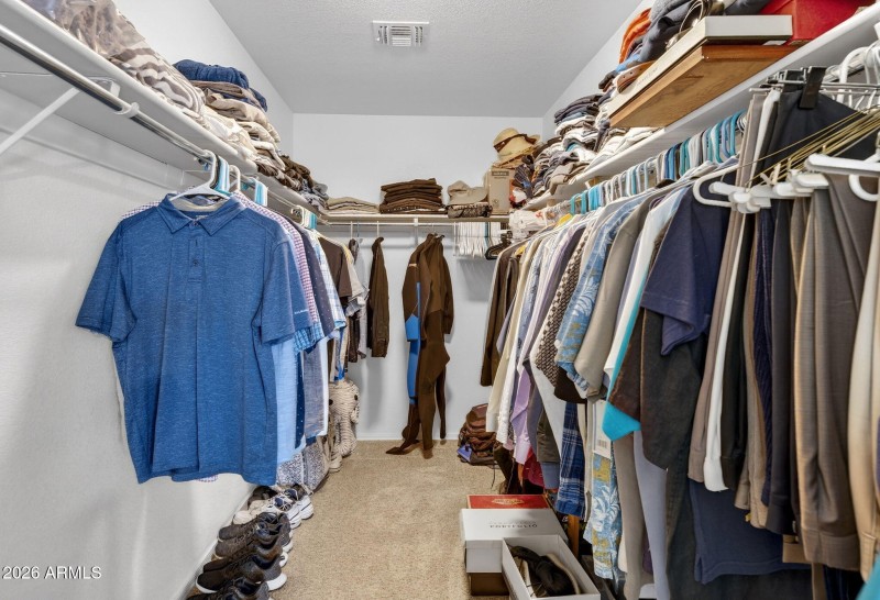 33-web-or-mls-39-E Keats Ave