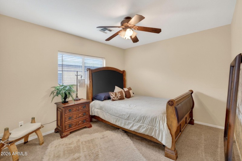 34-web-or-mls-29-E Keats Ave