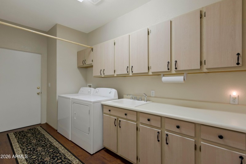 Laundry Room w/lots of storage
