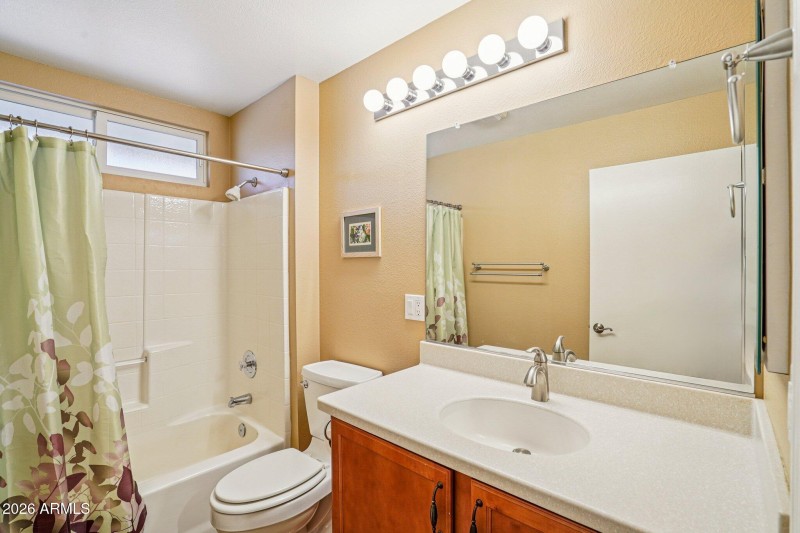 21-web-or-mls-W Buttonwood Dr-S0302-021