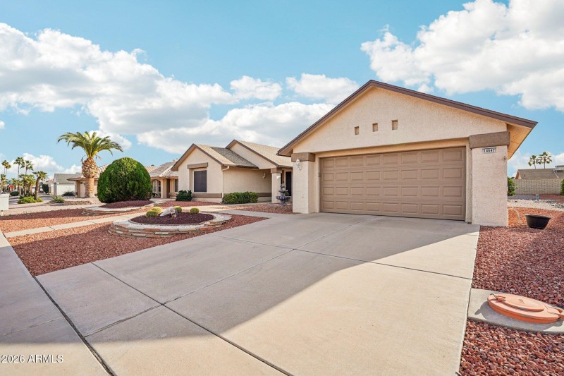 2-web-or-mls-W Buttonwood Dr-S0302-002