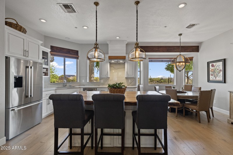 Fully Updated Kitchen