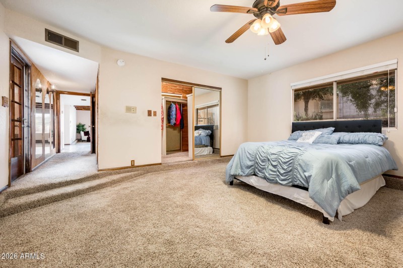 7027 W Wagoner Dr - MLS-25