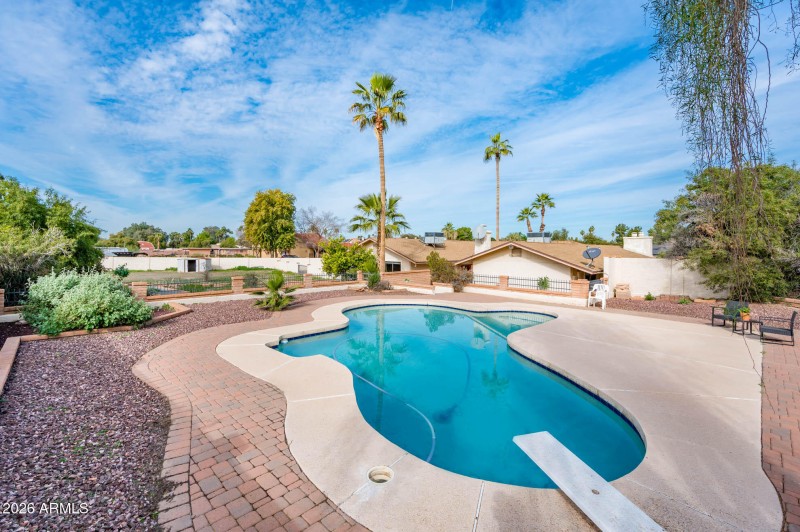 7027 W Wagoner Dr - MLS-39