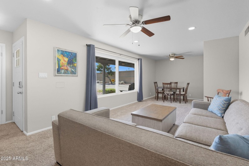 4-web-or-mls-1802 E Meadowbrook Ave-4