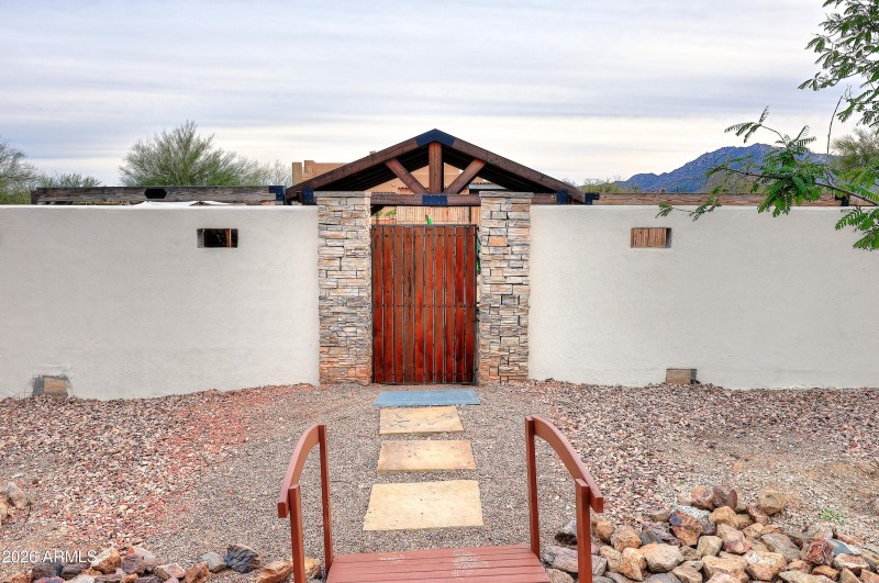 To work shop OR stables