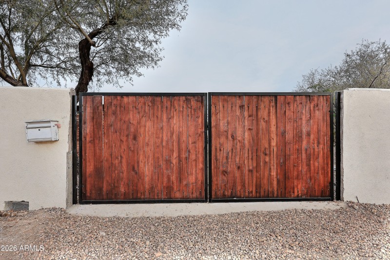 2nd RV Gate on other side of home