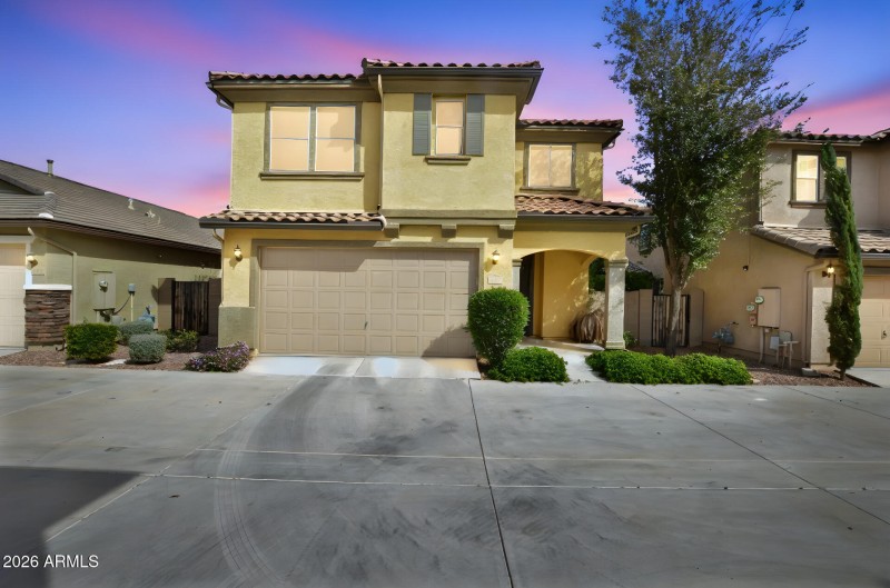 6c165d6a-db18-40b3-82cd-248554c3c037 - D