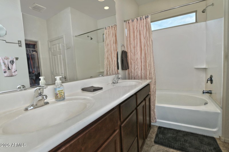 5484 W Patriot Way Florence AZ-large-024