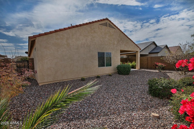 5484 W Patriot Way Florence AZ-large-035