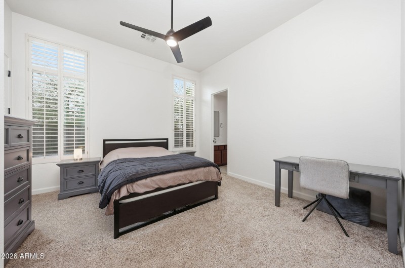 Secondary bedroom-5