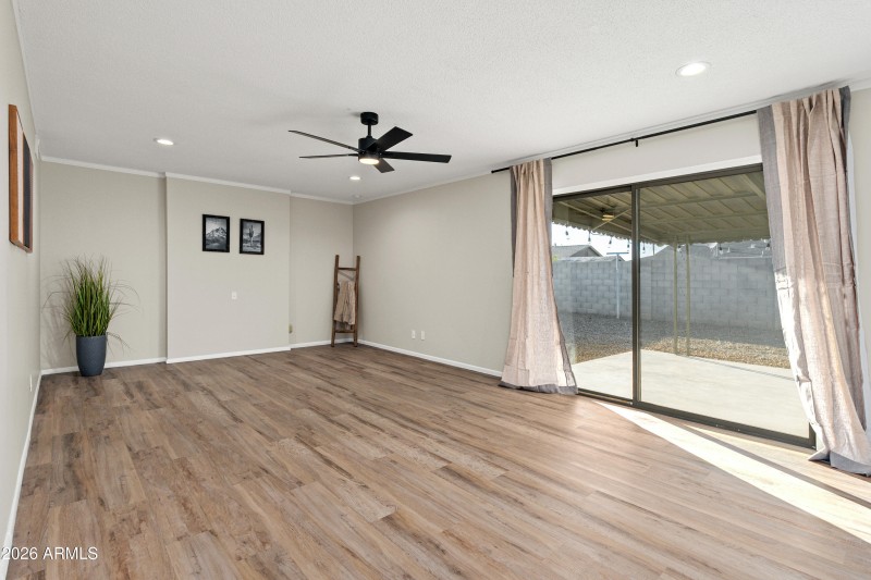 8602 N 33rd Ave - 06