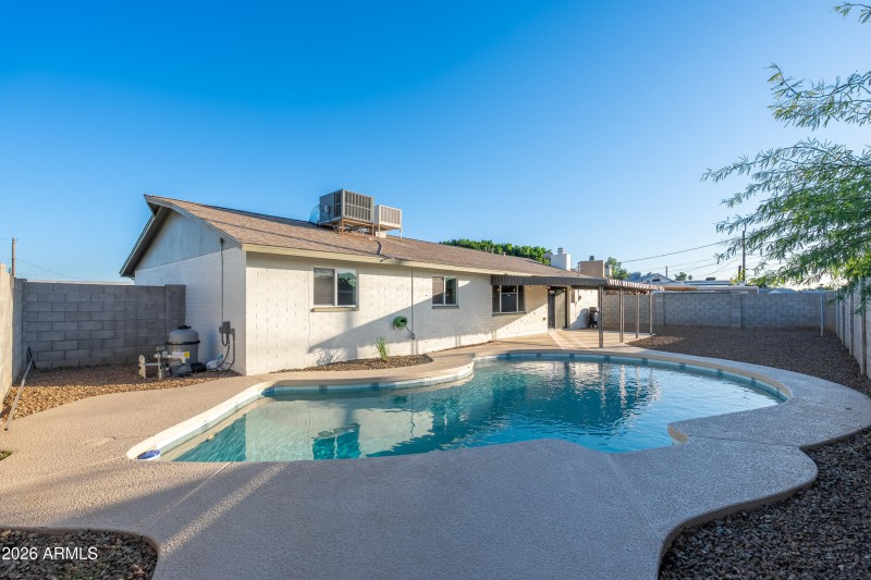 8602 N 33rd Ave - 32