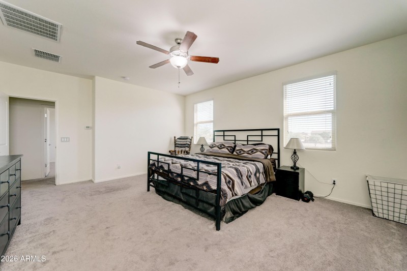 35587 N Donovan Dr-23