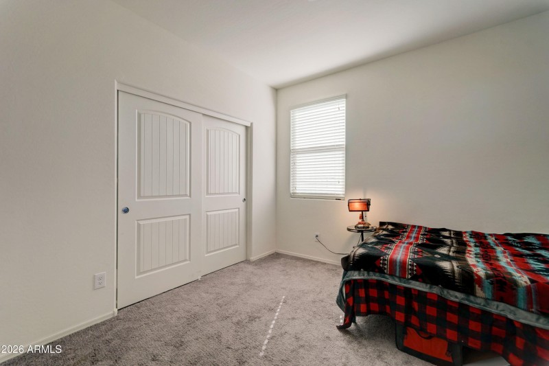 35587 N Donovan Dr-34