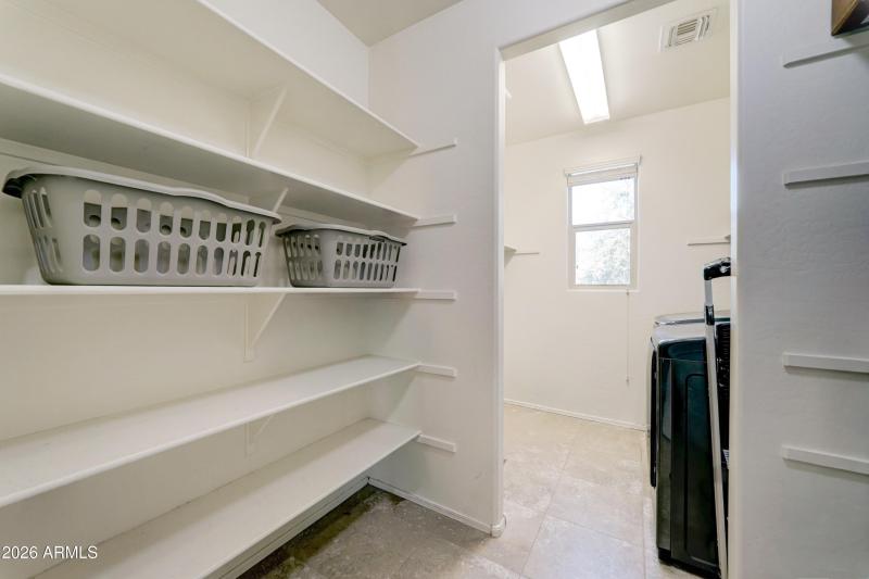 35587 N Donovan Dr-36