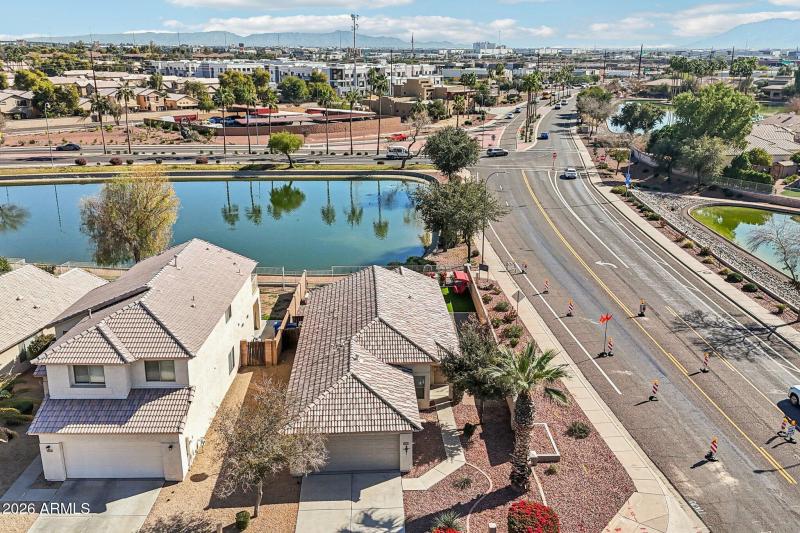 34-web-or-mls-N 107th Dr-S0402-034