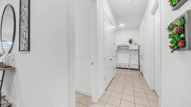 8022 W Northview Ave (28)