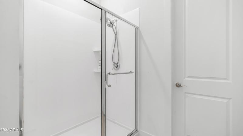 8022 W Northview Ave (26)