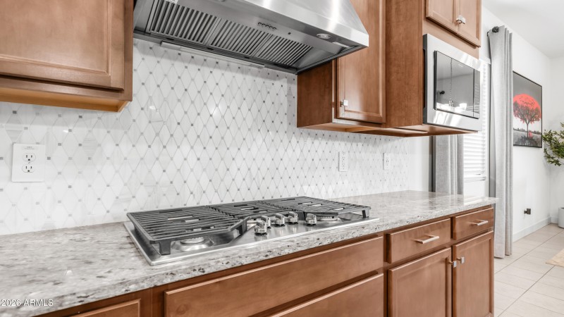 8022 W Northview Ave (13)