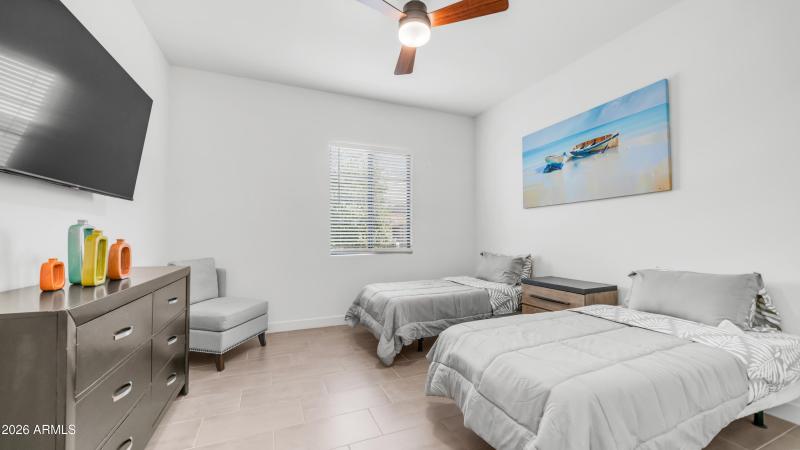 8022 W Northview Ave (1)