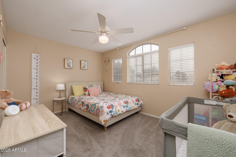 W Los Gatos Dr (7452)-18