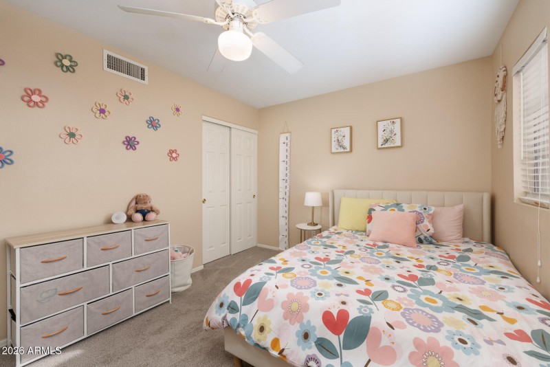 W Los Gatos Dr (7452)-19