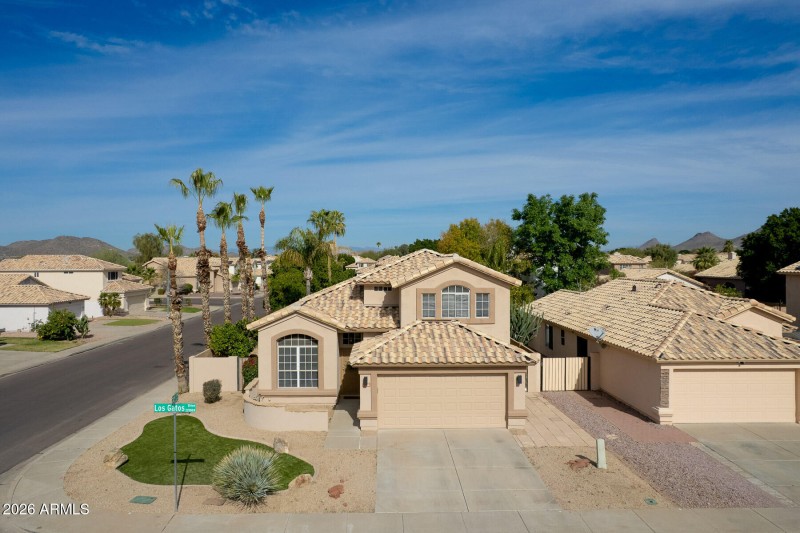 W Los Gatos Dr (7452)-39