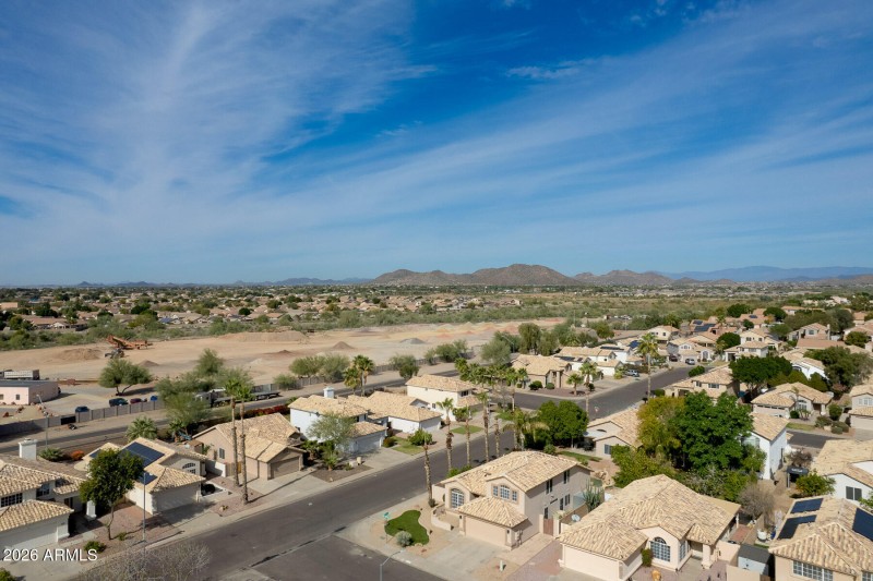 W Los Gatos Dr (7452)-40