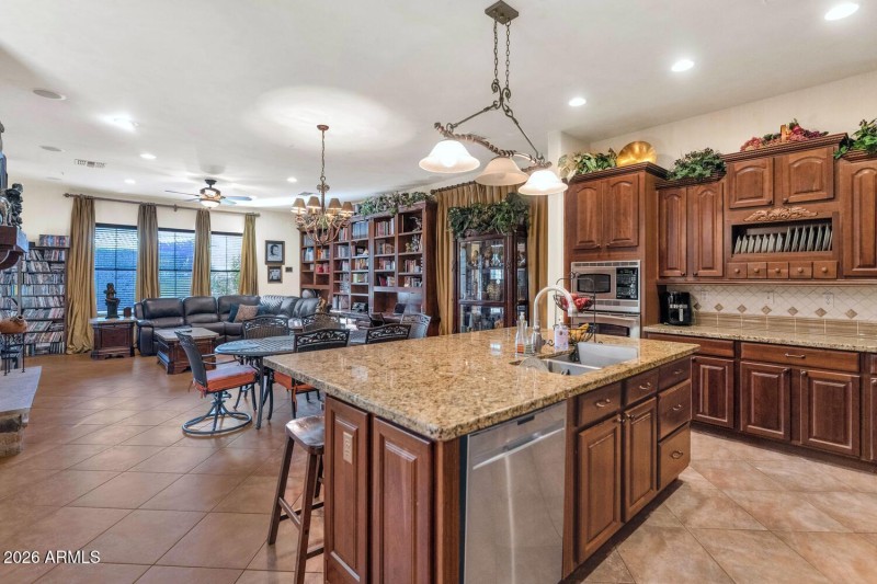 9463 E Sonoran Sunset Pass