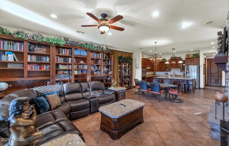 9463 E Sonoran Sunset Pass