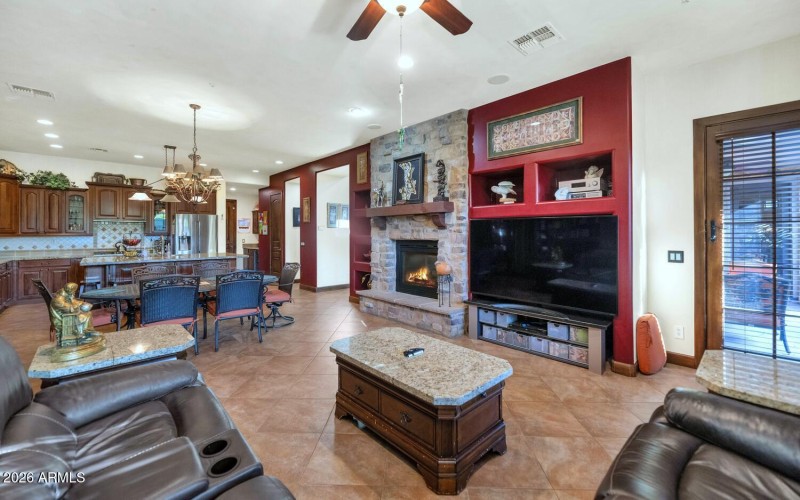 9463 E Sonoran Sunset Pass