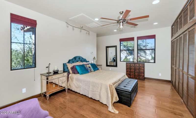 9463 E Sonoran Sunset Pass