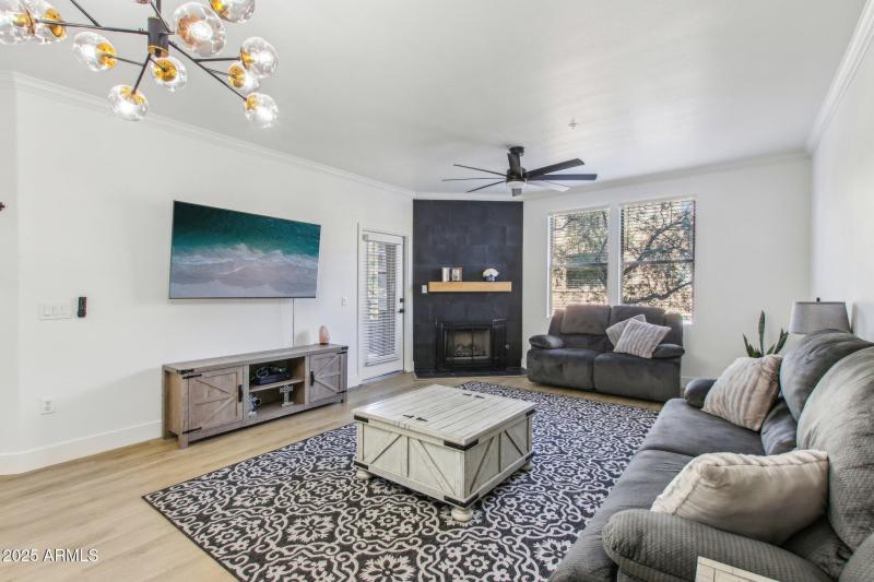 5-web-or-mls-N 76th St 2263-005